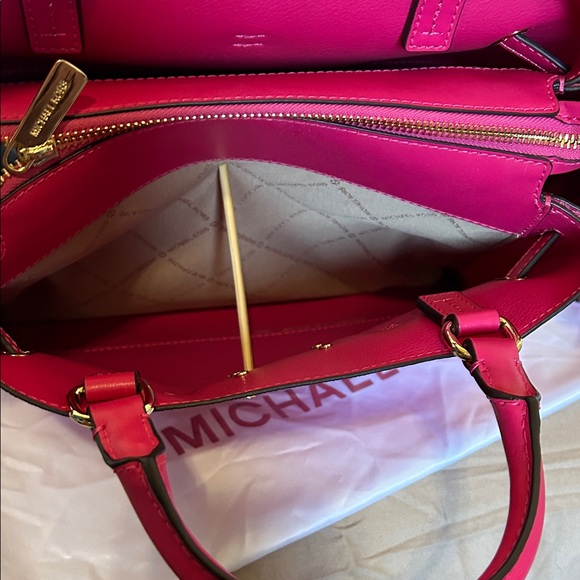 Michael Kors Electric Pink Reed Large Satchel with Matching Wallet - Picture 10 of 16